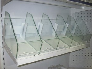Конфетница шириной 30 см.